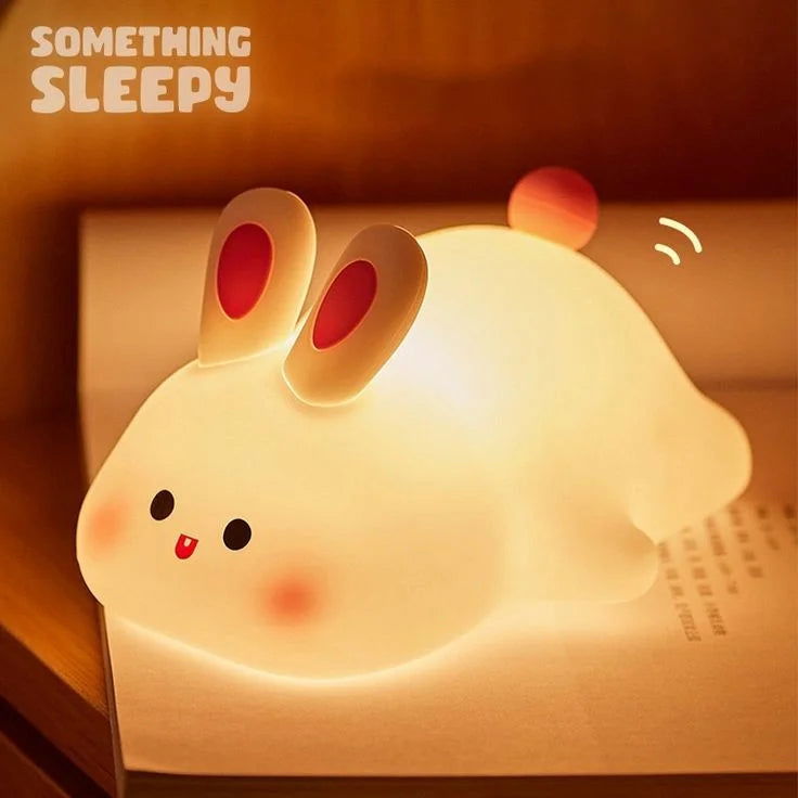 De Spirit Of Light Cute Animal LED Night Light - Adorable Illumination for Any Room De Spirit Of Light Ambient Lighting Animal Night Light Battery Operated Lamp Children's Night Light Cute Night Light Desk Accessories Home Decor Kids Room Lighting LED Light LED Lighting Modern Lighting Soft Glow Light
